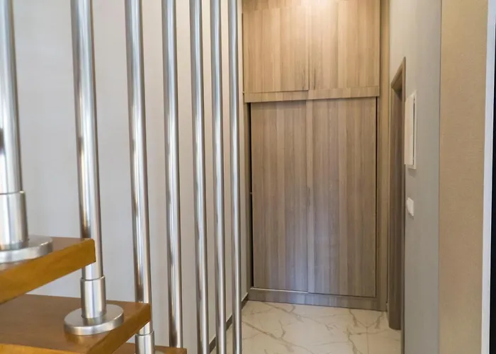 Aelia Loft Apartments, 100m From Beach, Vesta Philoxenia Daire